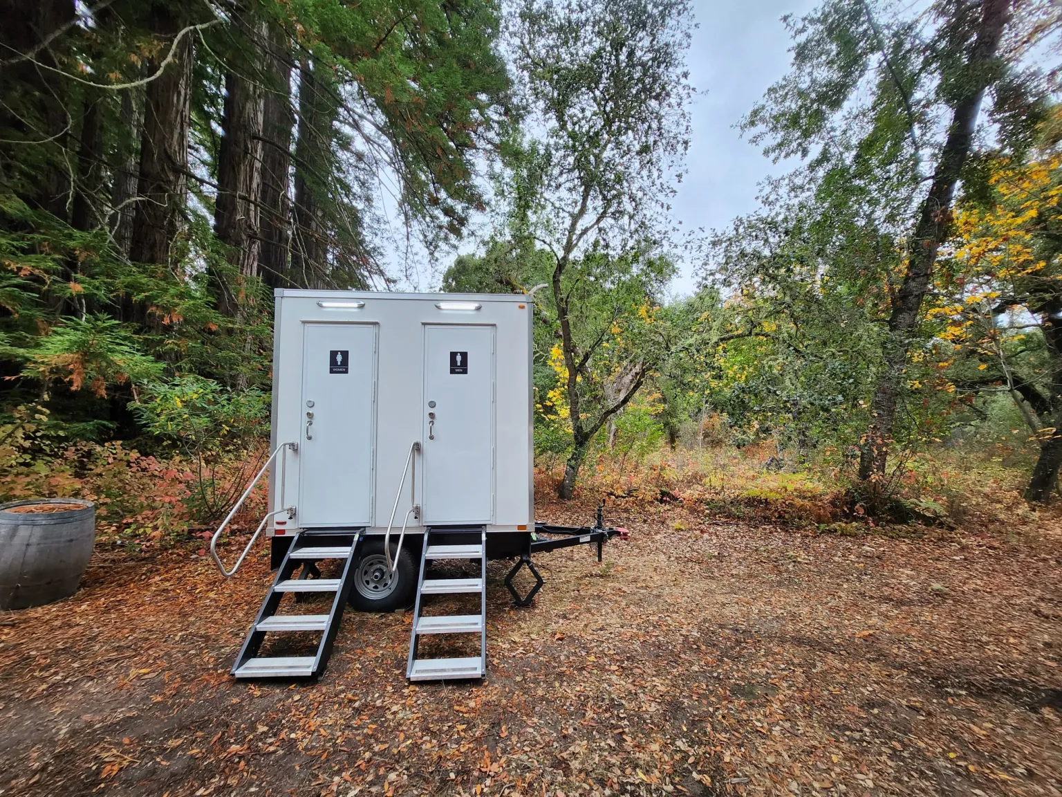 2 station compact series luxury restroom trailer rental Texas. Smallest footprint two station restroom trailer for tight venues and narrow access sites