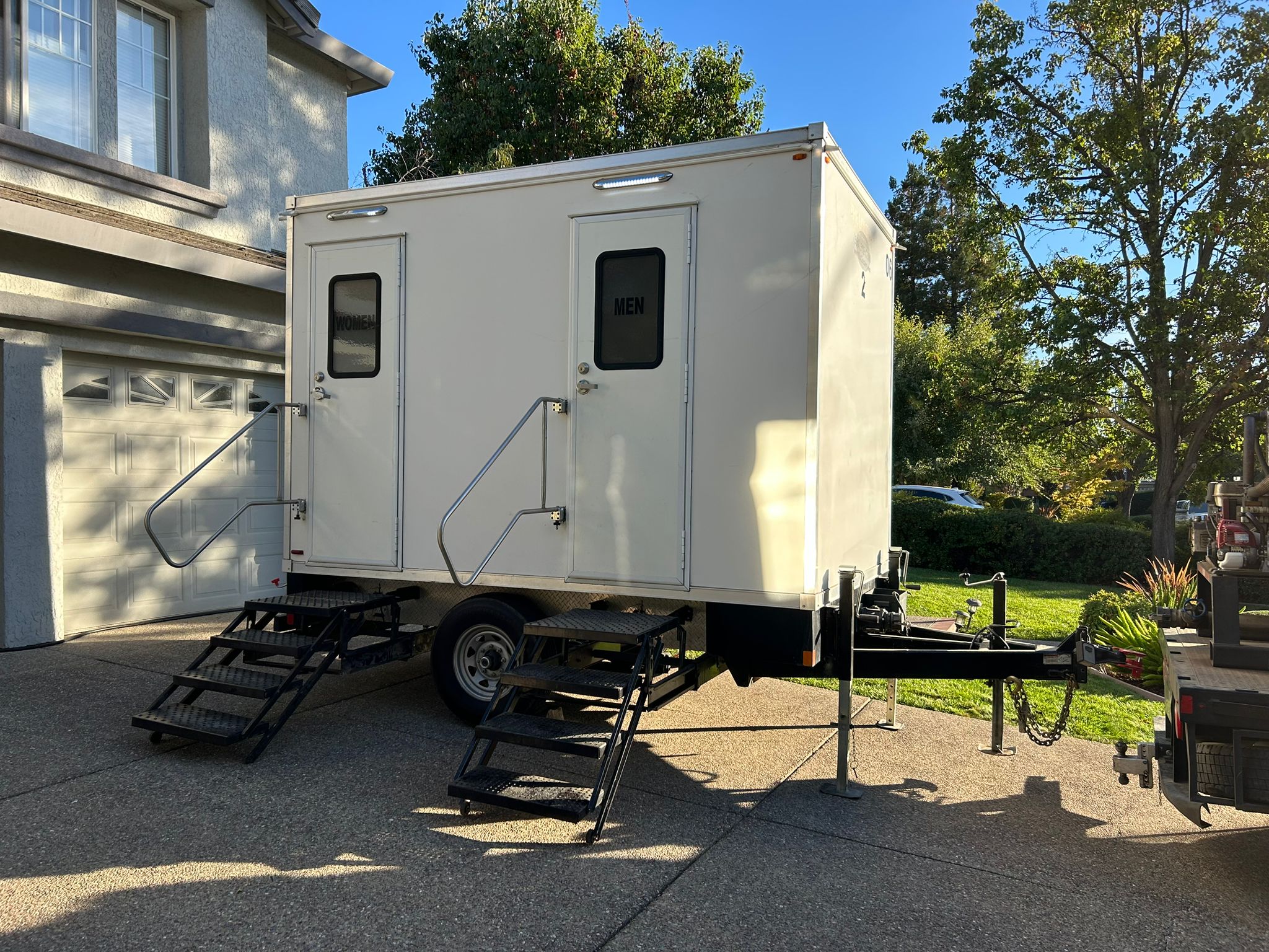 Texas residential luxury restroom trailer rental. Backyard wedding and home renovation bathroom trailer